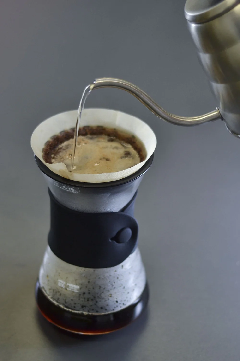 Hario V60 Drip Decanter 700ml (1)